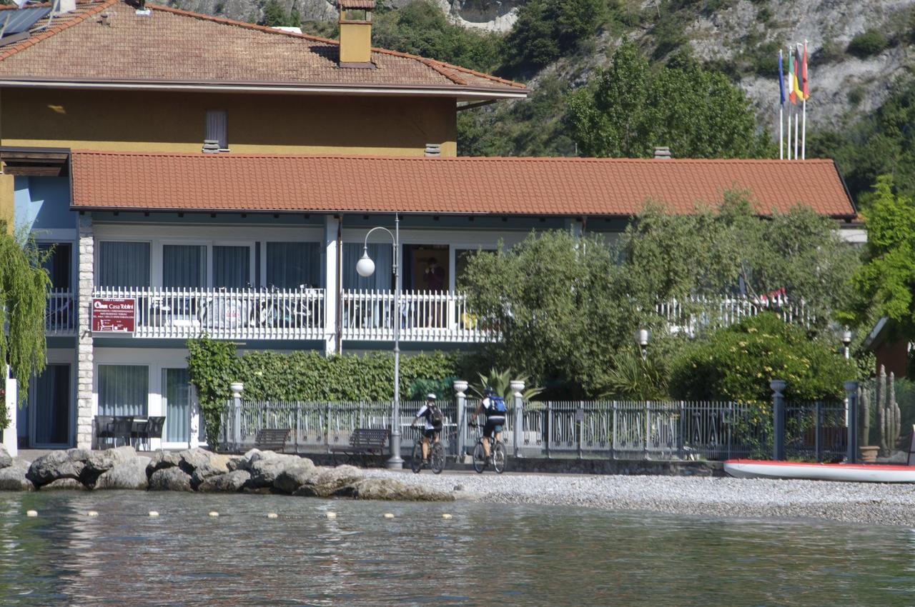 Casa Toblini Al Lago On The Beach Torbole Sul Garda Екстериор снимка