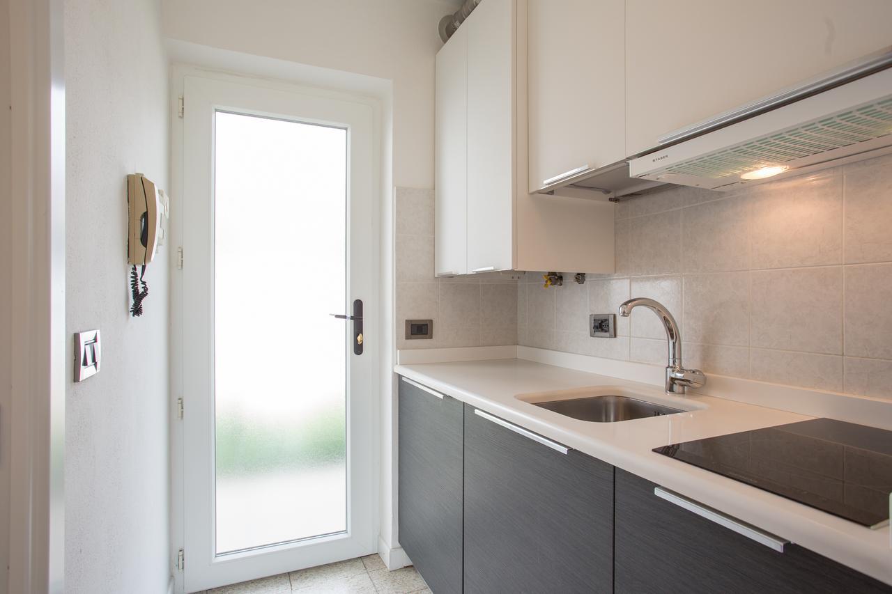 Casa Toblini Al Lago On The Beach Torbole Sul Garda Екстериор снимка